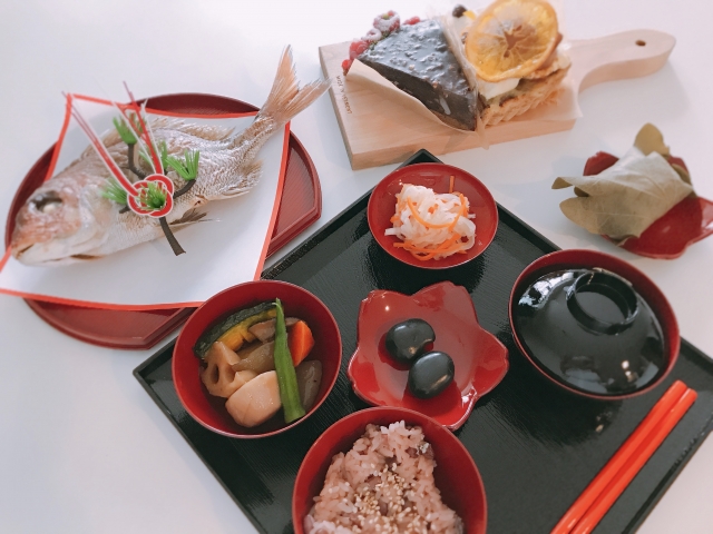お食い初めとは？お食い初めのやり方や準備など